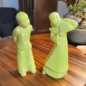 Kleine Asian lady and man set 1949